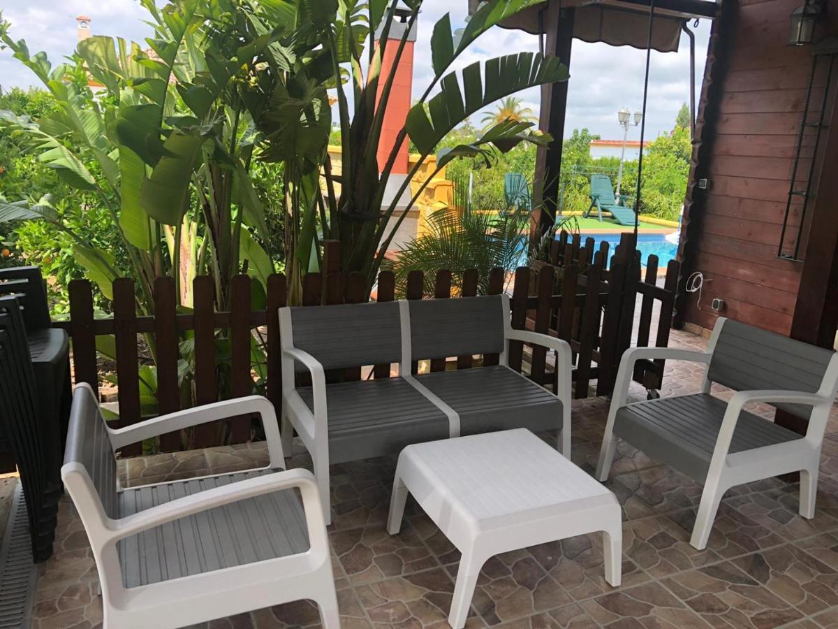 فيلا Casa De Madera El Oasis El Palomar إشبيلية المظهر الخارجي الصورة